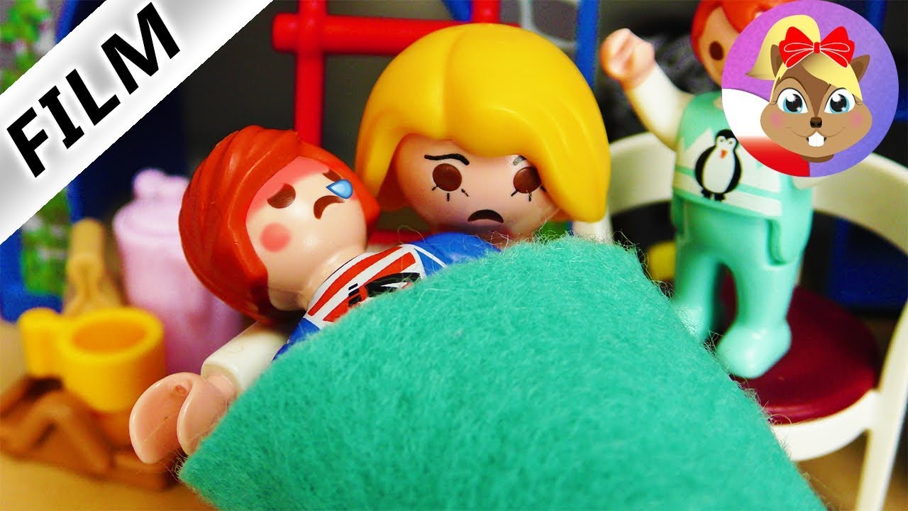 Playmobil Film polski - JULIAN PRZEZIĘBIONY! CHORE DZIECKO - EMMA BAWI SIĘ W LEKARZA | Wróblewscy