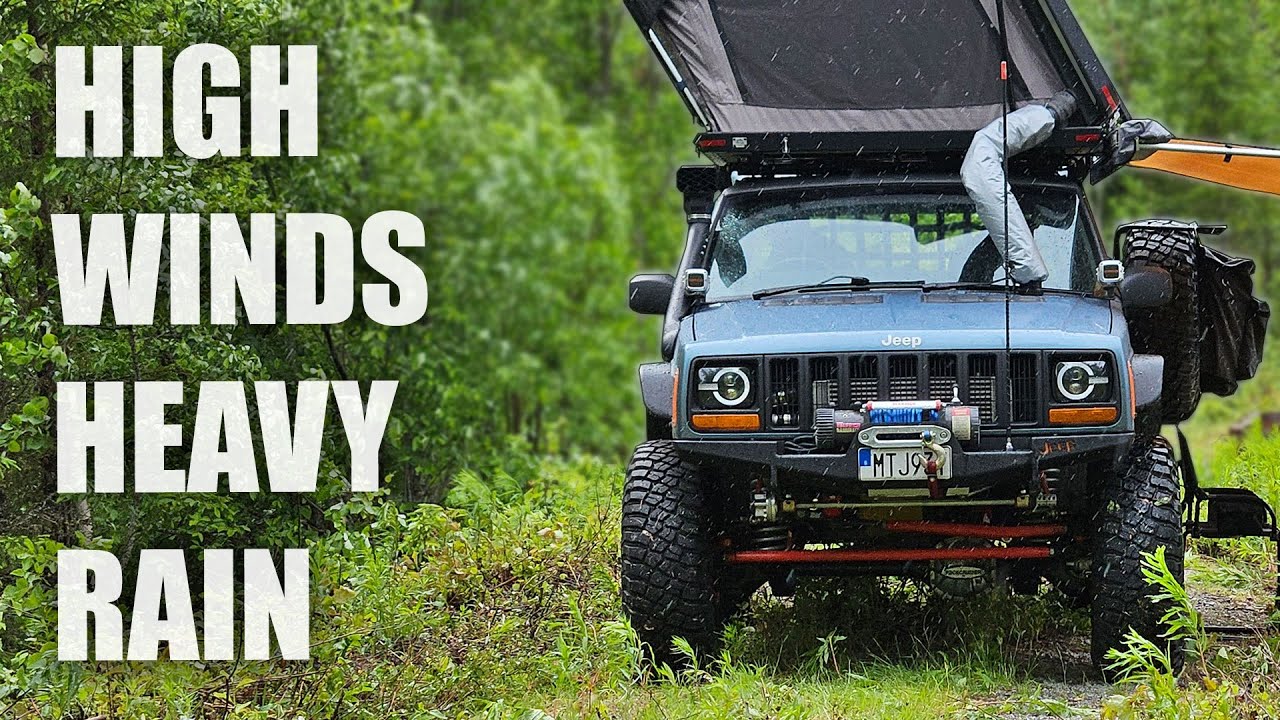 Camping At Bigfoot Lake / Heavy Rain / Jeep XJ