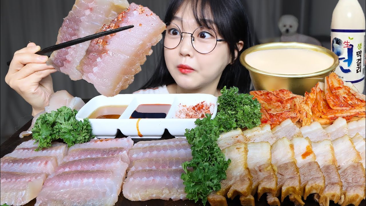 Ферментированный скат и макколи (традиционный корейский алкоголь) Mukbang ASMR