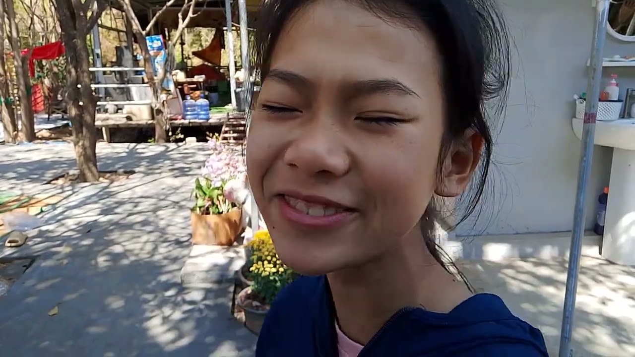 อย่าว่าธิดาลาวบ่ได้หนังสือบาดนิ