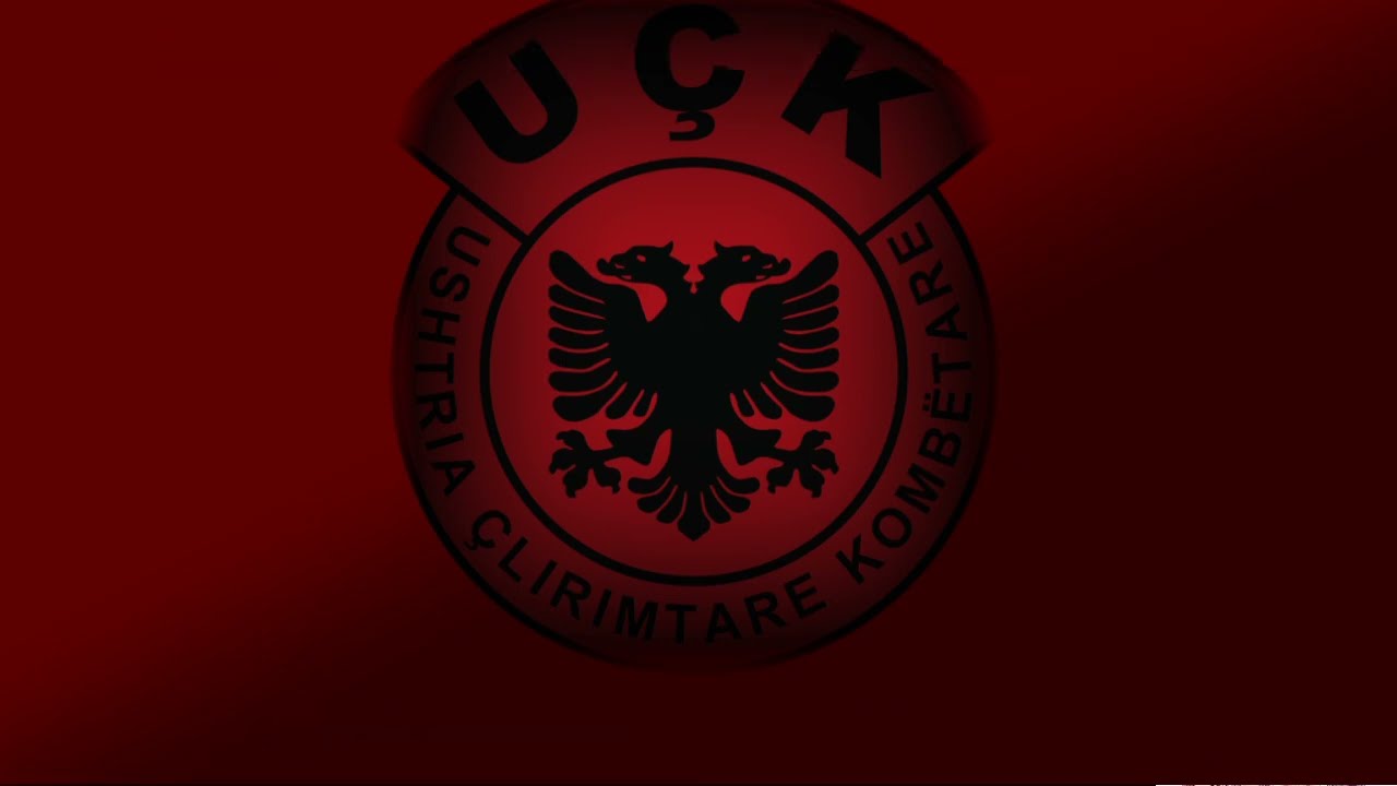 【アルバニア】コソボ解放軍の行進　Marshi I UÇK