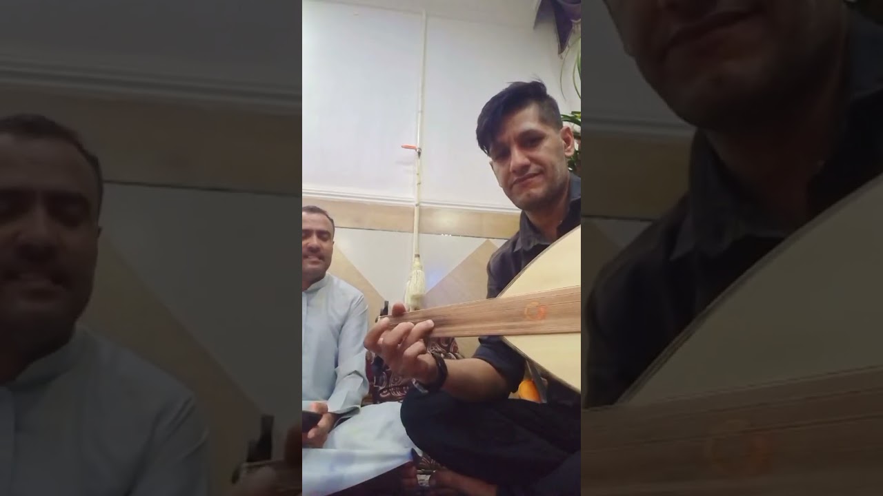 الفنان مهدي النيسي مع عازف العود محمد حرداني ابو ميلاد