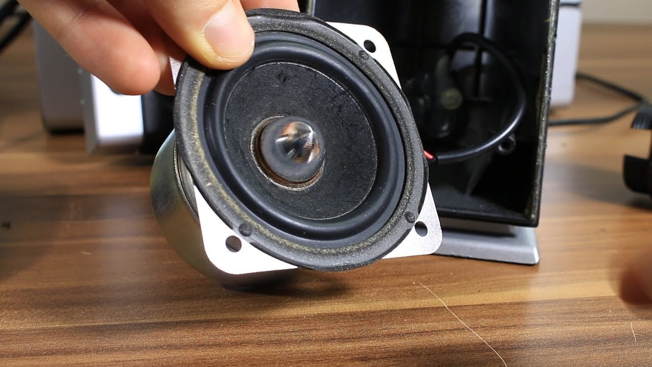 Look inside Logitech Z-2300 speaker - What's Inside? PART I