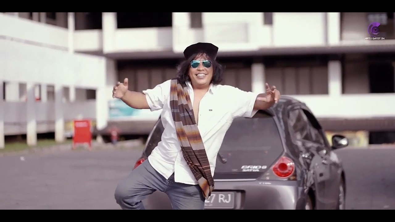 Adya -  ada tah  [Official Music Video]