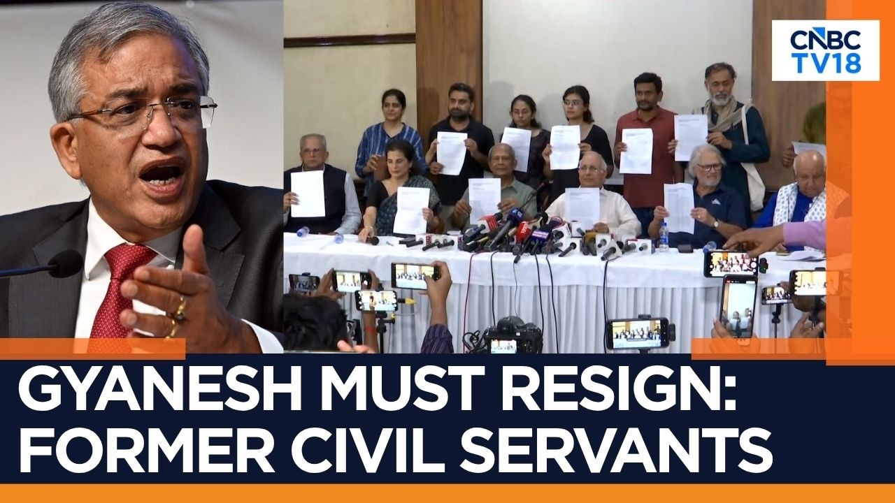 Ex-Officials Seek Gyanesh Kumar's Removal | SC Refuses To Suspend CEC | N18V | CNBC TV18