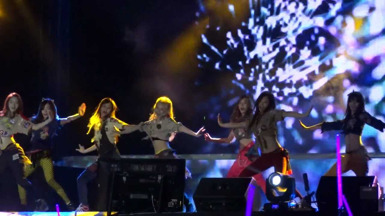 [Fancam] Girl's Generation (2/2) @ Dream K-Pop Fantasy Concert in the Philippines 20130119