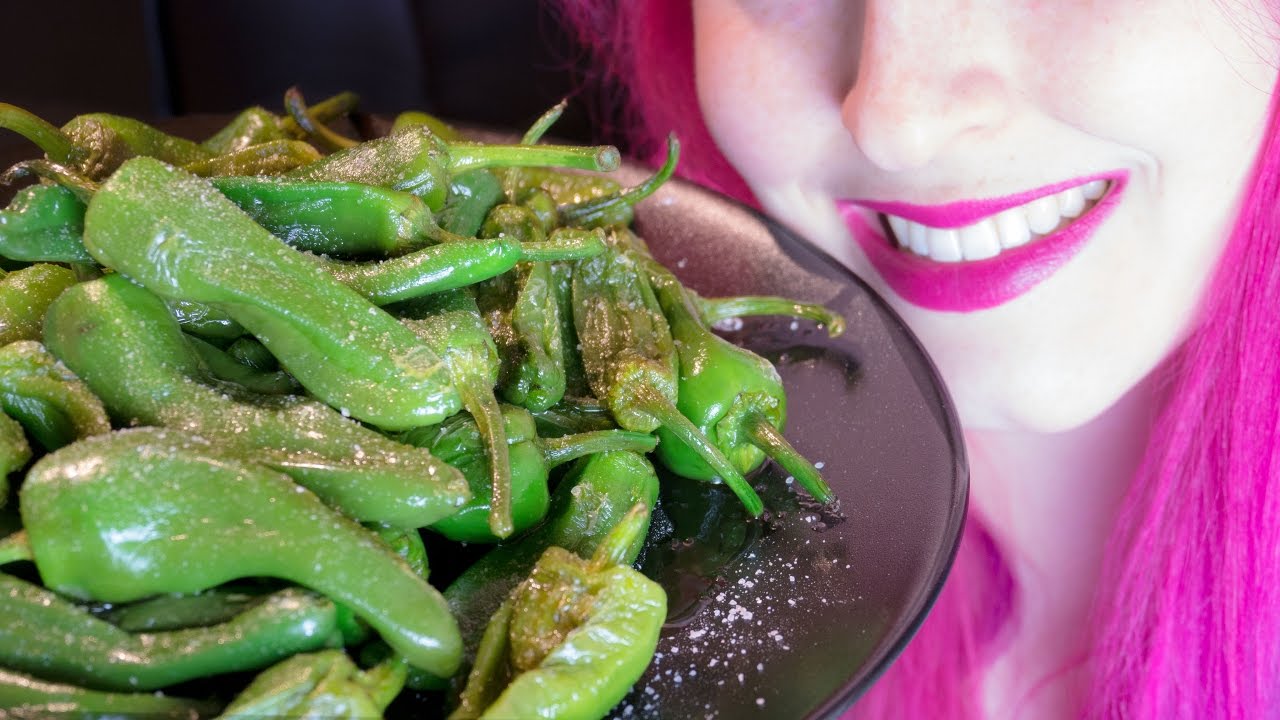 ASMR: Spanish Padrón Peppers | Crunchy Pepper Heaven ~ Relaxing Eating Sounds [No Talking | Vegan] 😻