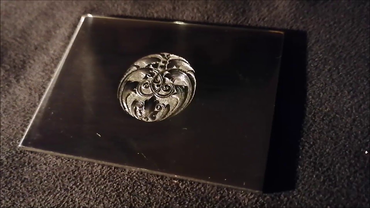 Gravure marteau burin
