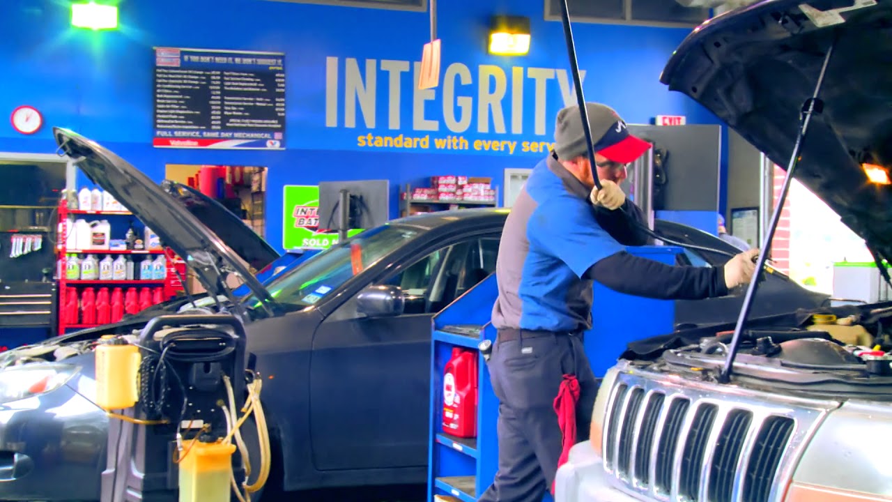 Join Our Team & Grow Your Automotive Career 👩‍🔧👨‍🔧 | Express Oil Change & Tire Engineers