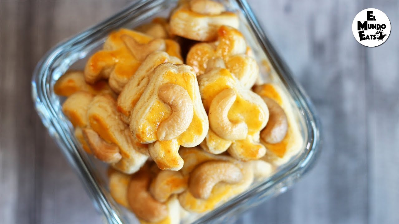 Milky Cashew Nut Cookies (Biskut Gajus Susu)