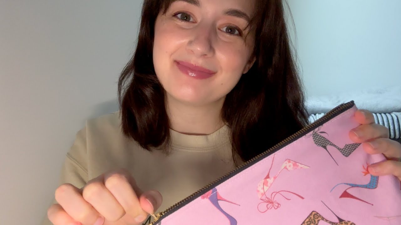 ASMR Big Sis Does Your Makeup (Brush Sounds, Soft Spoken, Personal Attention)