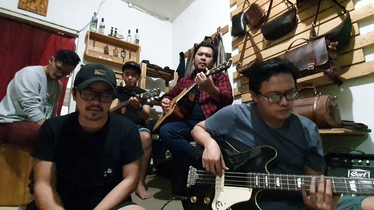 90's Song! Splender - I Think God Can Explain (Live Acoustic Cover by Erka feat Boyan)