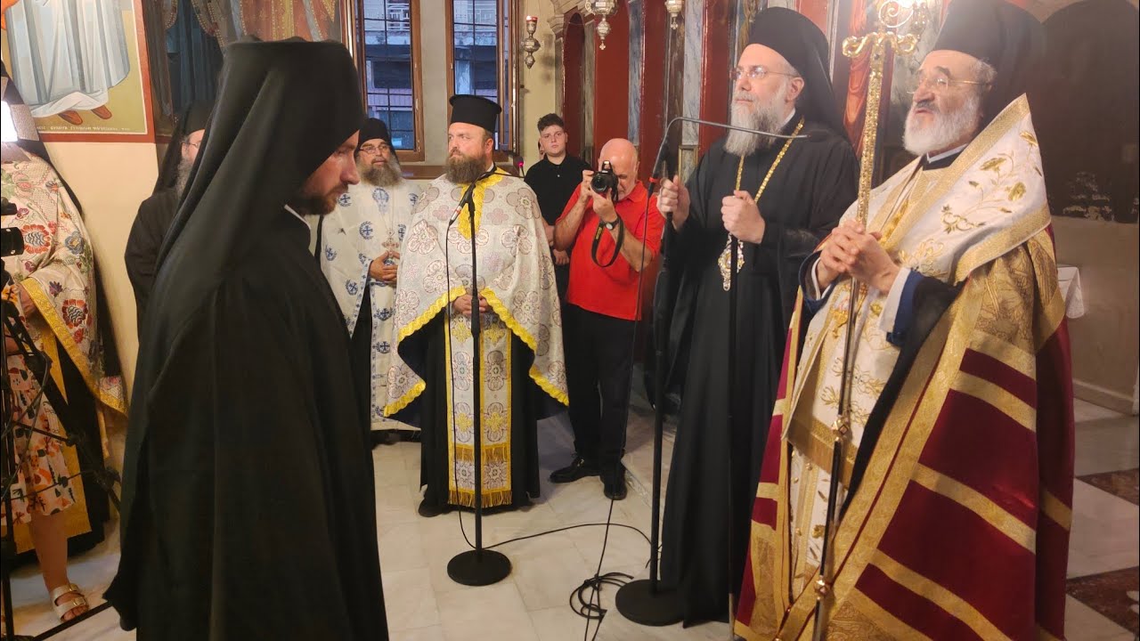 Ρασοφορία Νέου Μοναχού στη Φαρκαδόνα – Δάκρυα & Συγκίνηση!