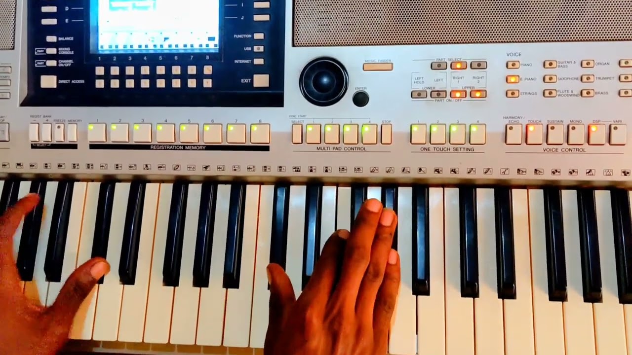 kwiga gucuranga indirimbo zo kuramya gusenga kwange kukugereho IGA piano neza wicikwa 🎹