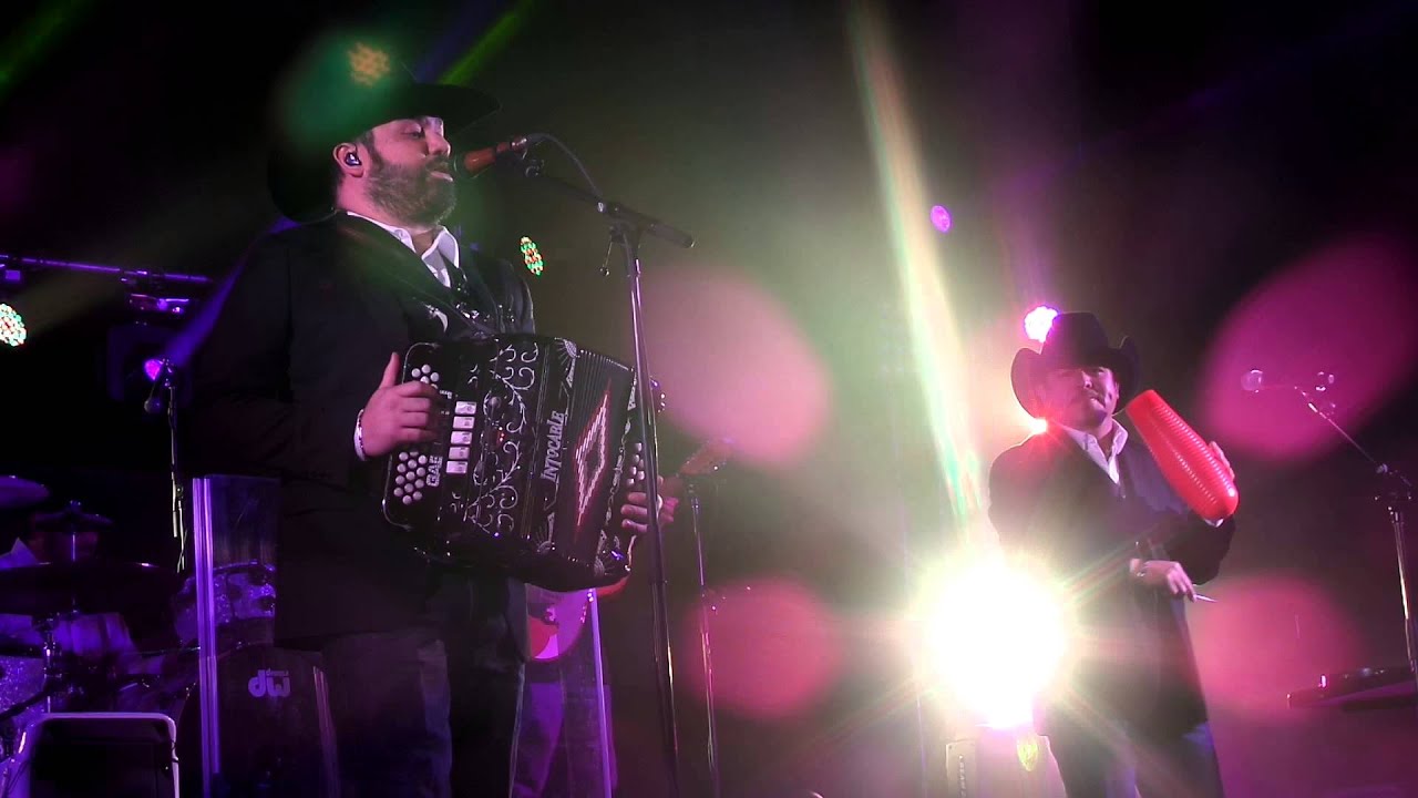Intocable En Vivo - Llevame Contigo