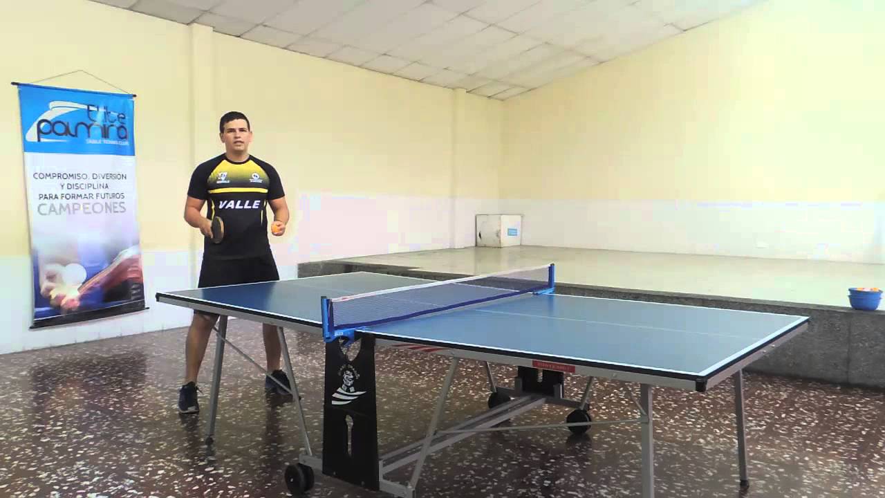 COMO HACER UN SMASH DE DERECHA PARA ATACAR UN GLOBO EN TENIS DE MESA