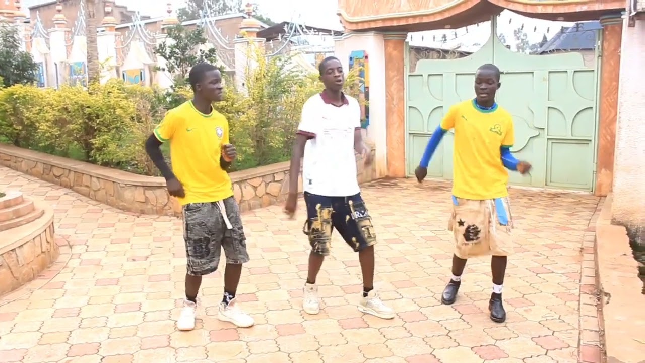 #amapianodancechallenge 