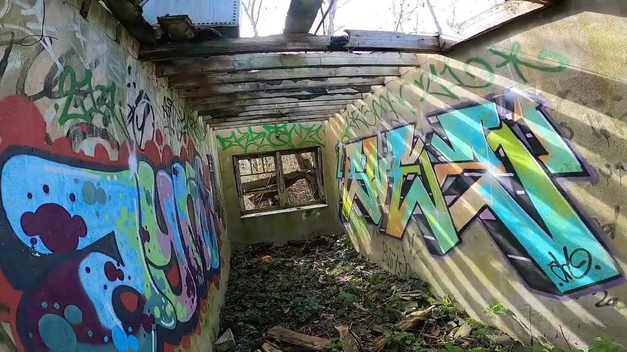 Exploring An Abandoned Farm