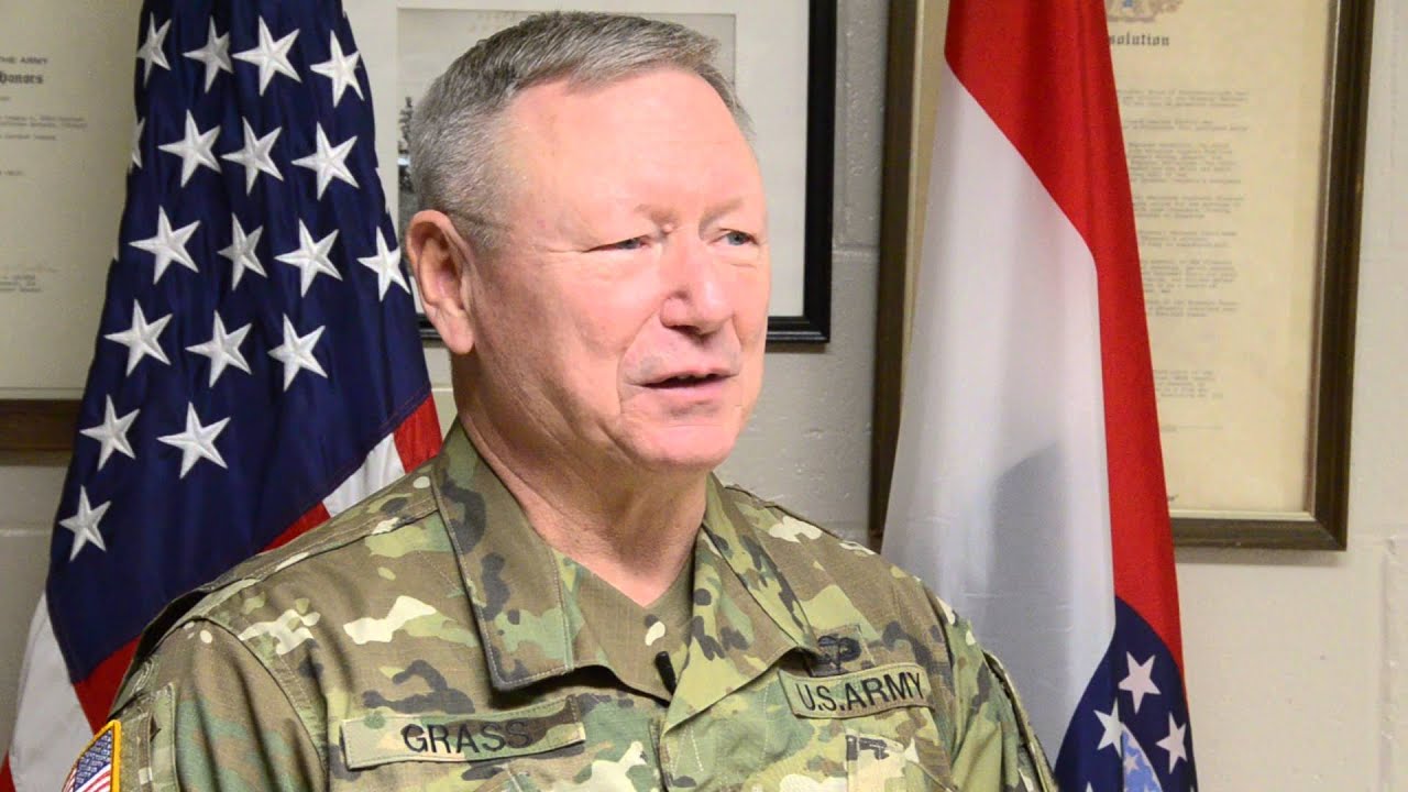 Gen. Frank Grass visits MO Guard during historic flooding