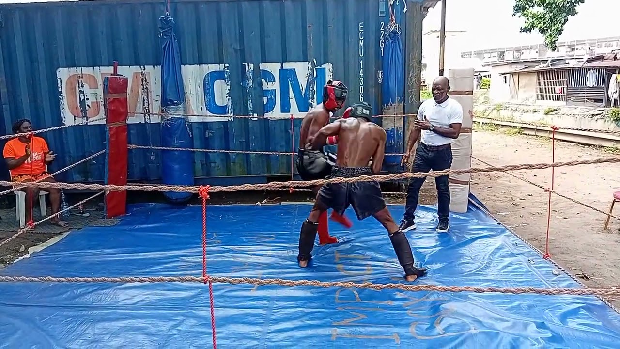 Impact boxing maître yvan christ  VS sted