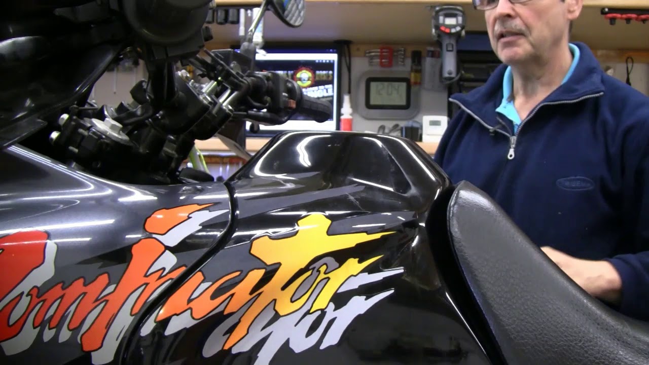 Honda NX650 Dominator -- Teil 2 -- Rund um die vielen Schläuche