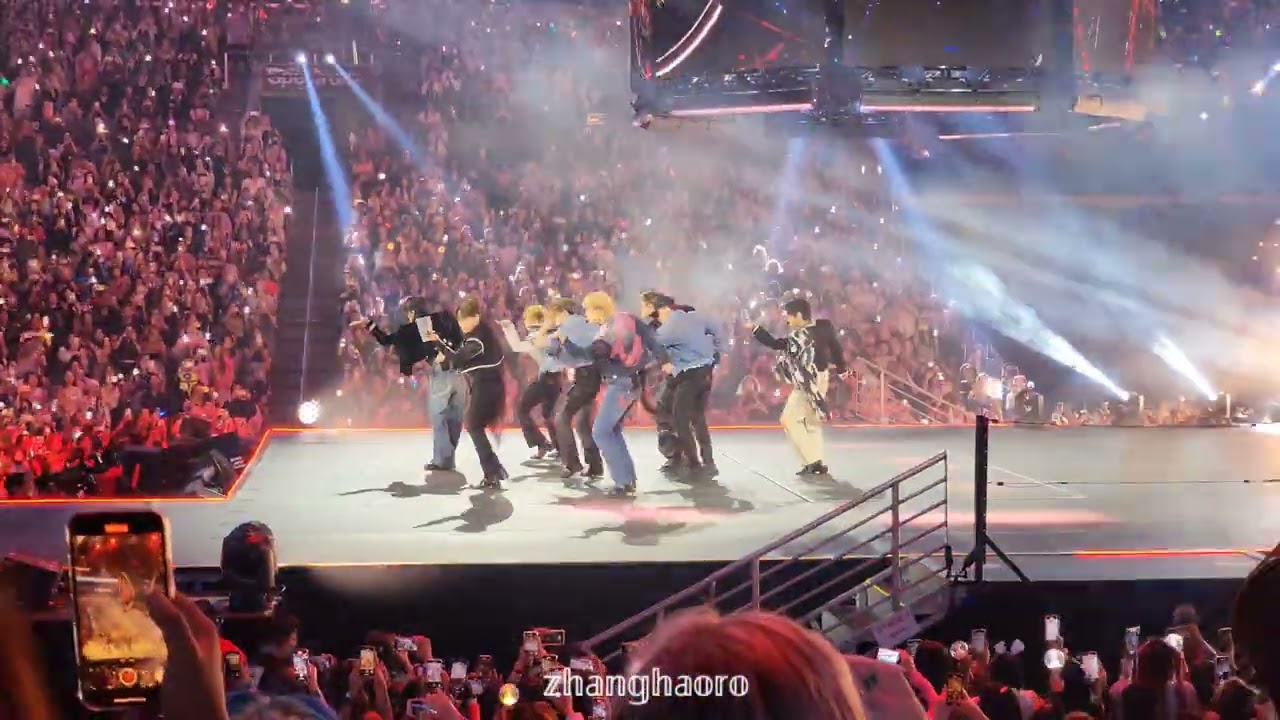[KCON LA 2023 DAY 2] ATEEZ (에이티즈) 'INTRO + BOUNCY' 4K FANCAM (직캠)