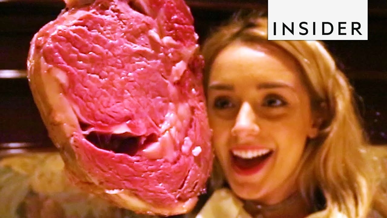 Lawry's The Prime Rib Can Carve A Mean Piece Of Meat