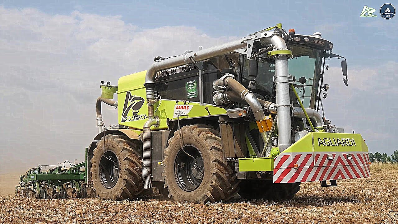 New Claas Xerion 4200 Saddle Trac + MOM 8 rows - Agromeccanica Agliardi - Strip till 2023