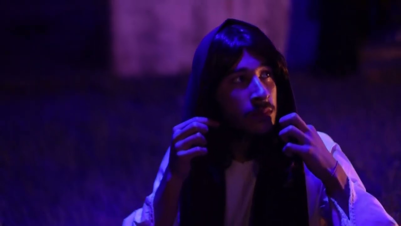 العمل المسرحي الإيمائي صلب السيد المسيح    