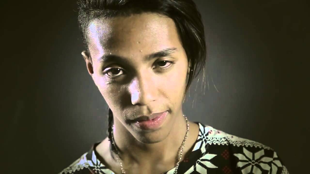 SKAIZ   OMEO AHY Video Gasy Ploit 2016   YouTube