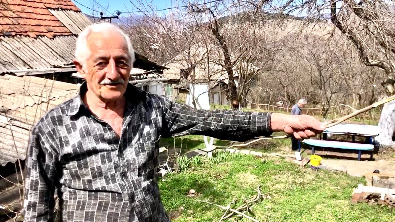 Дзорагюх.Уста Размик, женщина и трудолюбивая соседка․Ձորագյուղցի Ուստա Ռազմիկը, ղոչաղ հարեւանուհին