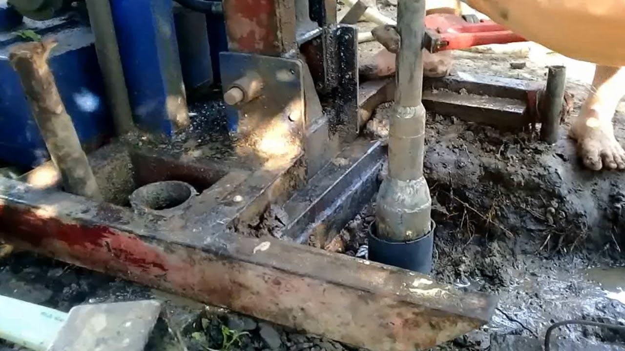PROSES PEMBUATAN SUMUR BOR 🔴 di lahan kering daerah pegunungan demuk pucanglaban