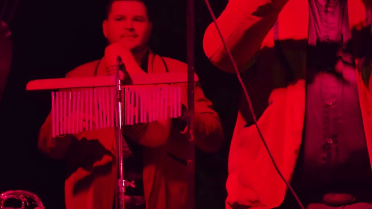 Banda Cerro Viejo - Popurri Kumbia Kings, Popurri Selena COVER