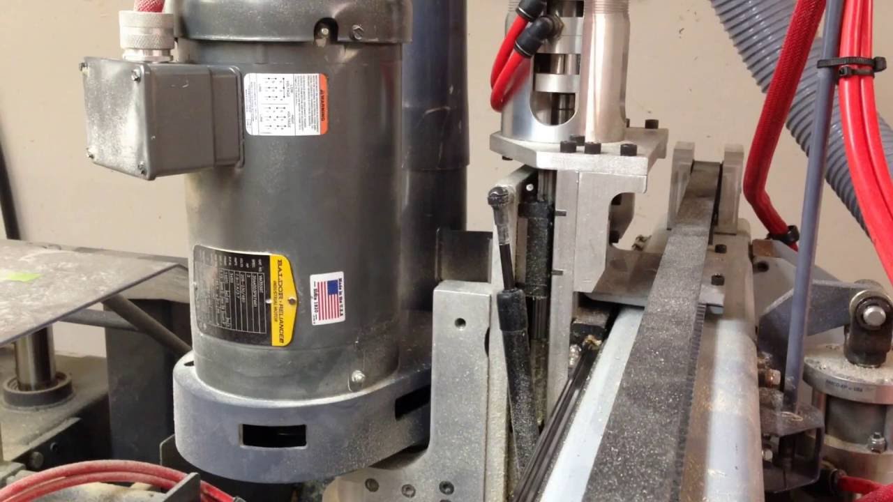 BEE BOX MACHINING CENTER 5 STATION VECTOR CONTROL