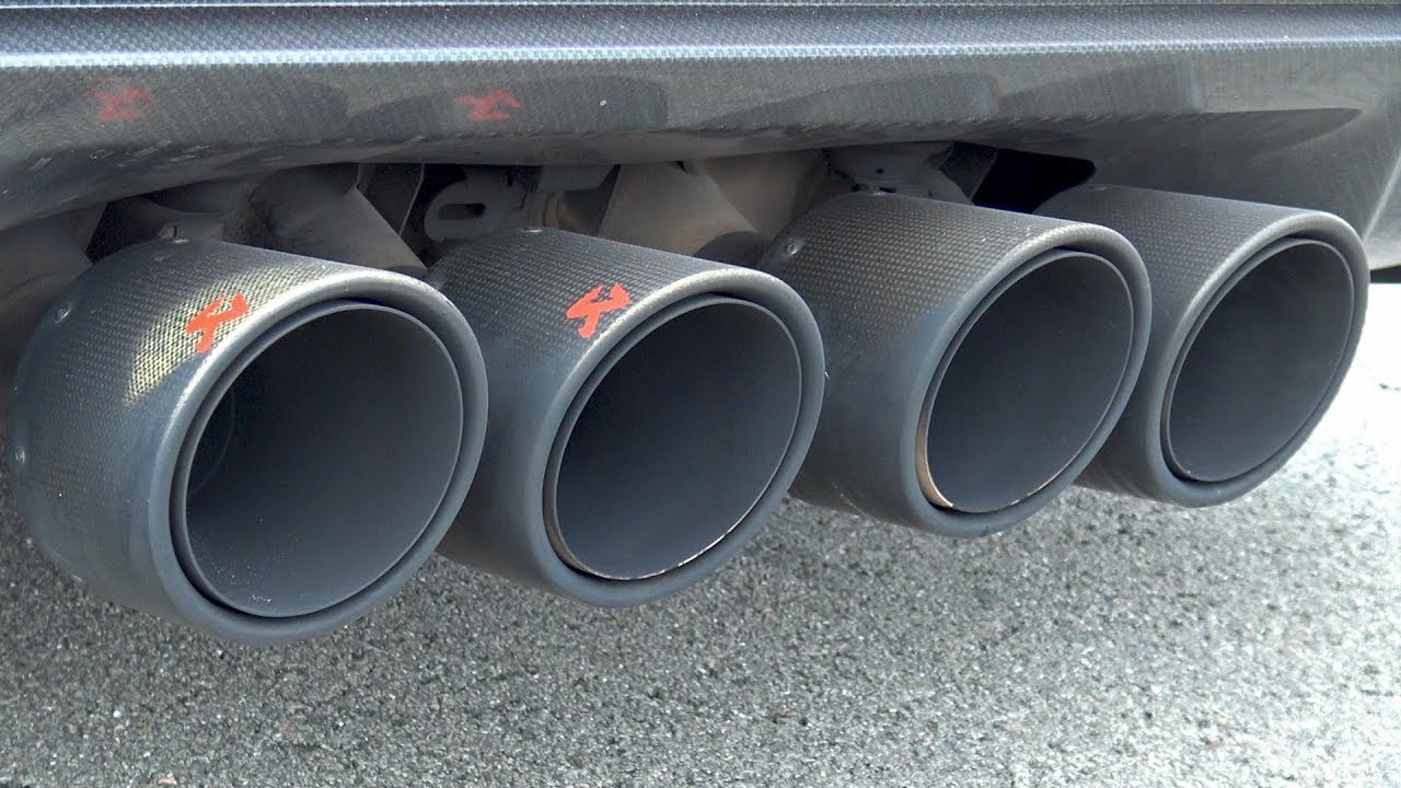 Corvette ZR1 with Akrapovic Exhaust System!