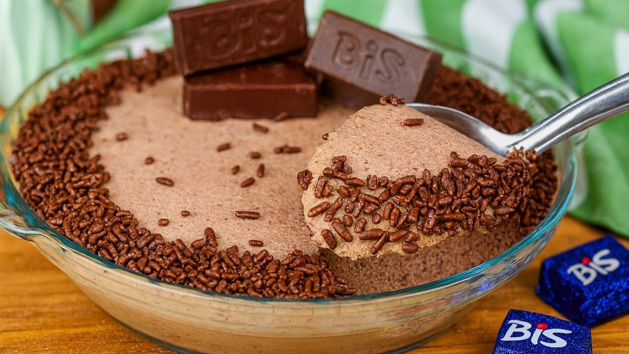 CREME DE BIS NA TRAVESSA I SOBREMESA GELADA DE NATAL I FÁCIL E IRRESISTÍVEL - Na Cozinha com Eli