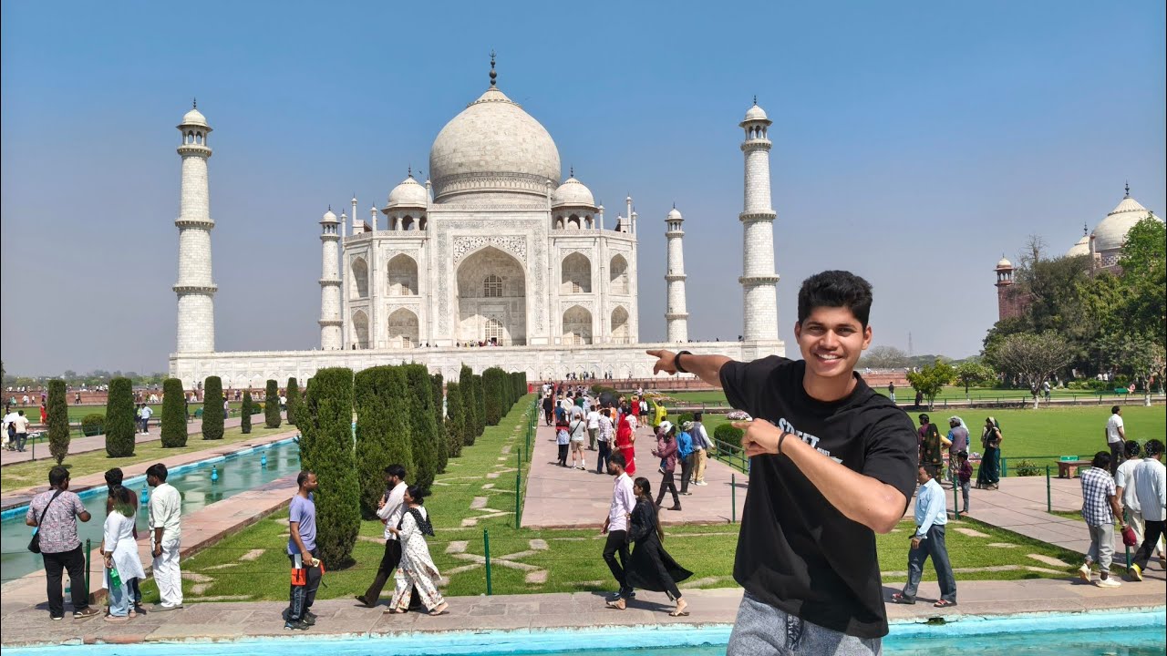 Taj Mahal Pohoch Gaye 😇