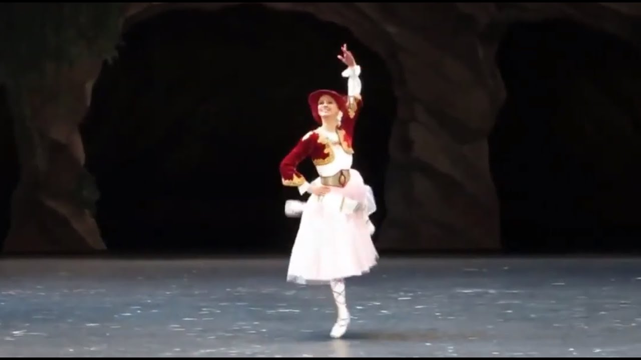 オーベール　バレエ「マルコ・スパダ」第3幕からアンジェラのヴァリエーション１　スタシケーヴィッチ　ボリショイ劇場