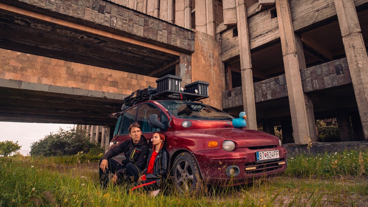 Najškaredším autom do Ázie - 11 000 km dobrodružstvo s Fiatom Multipla.
