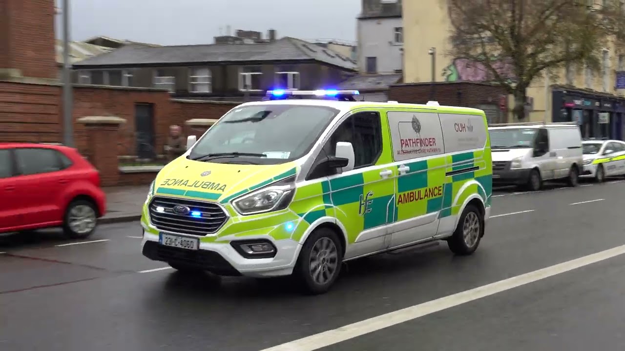 National Ambulance Service - Ford Transit Cork University Hospital Pathfinder RRV  Responding! 