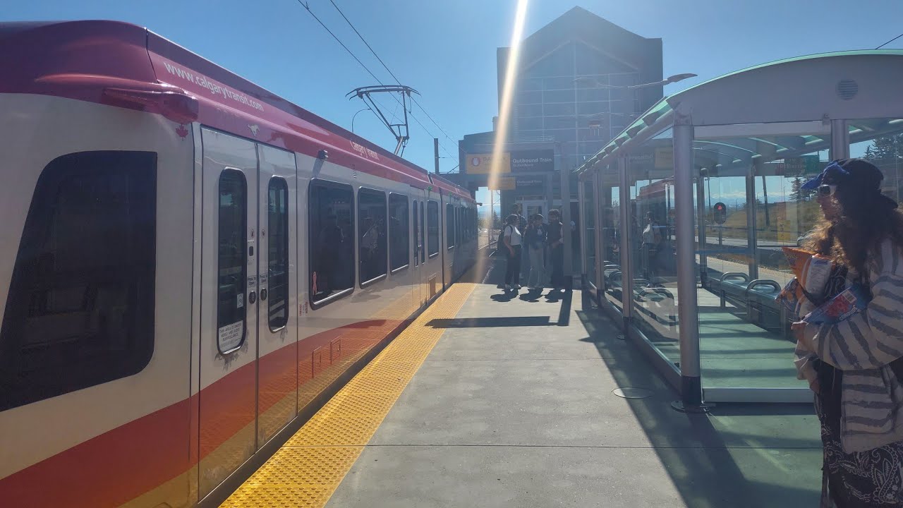 CALGARY CTRAIN: Franklin LRT Station   (full station tour)   -   