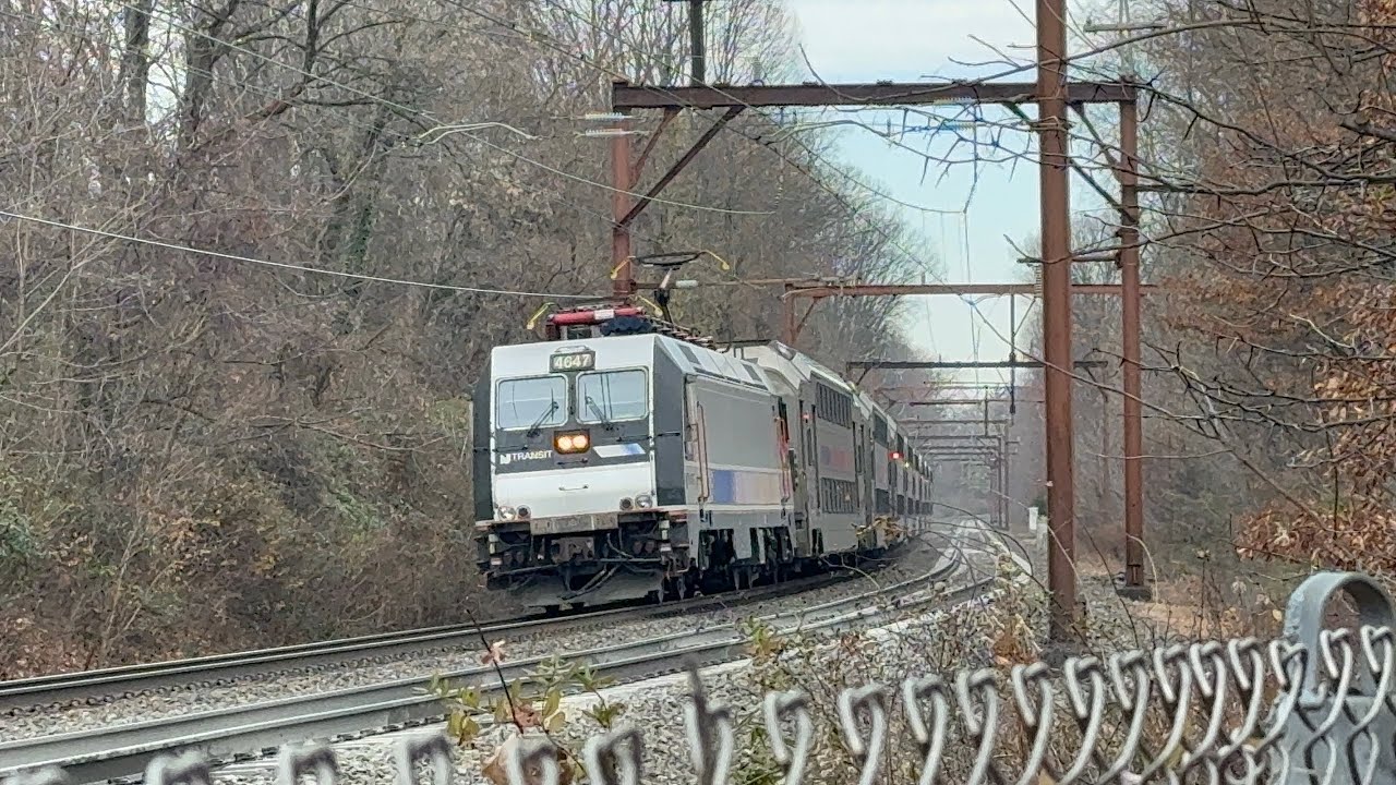 AM train watching in Madison 12/4/25
