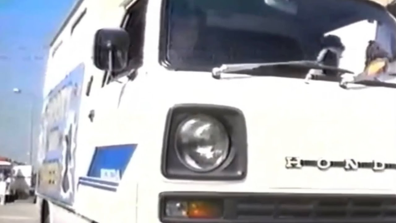 The Honda acty SootyMobile in the Case of the Black Hand