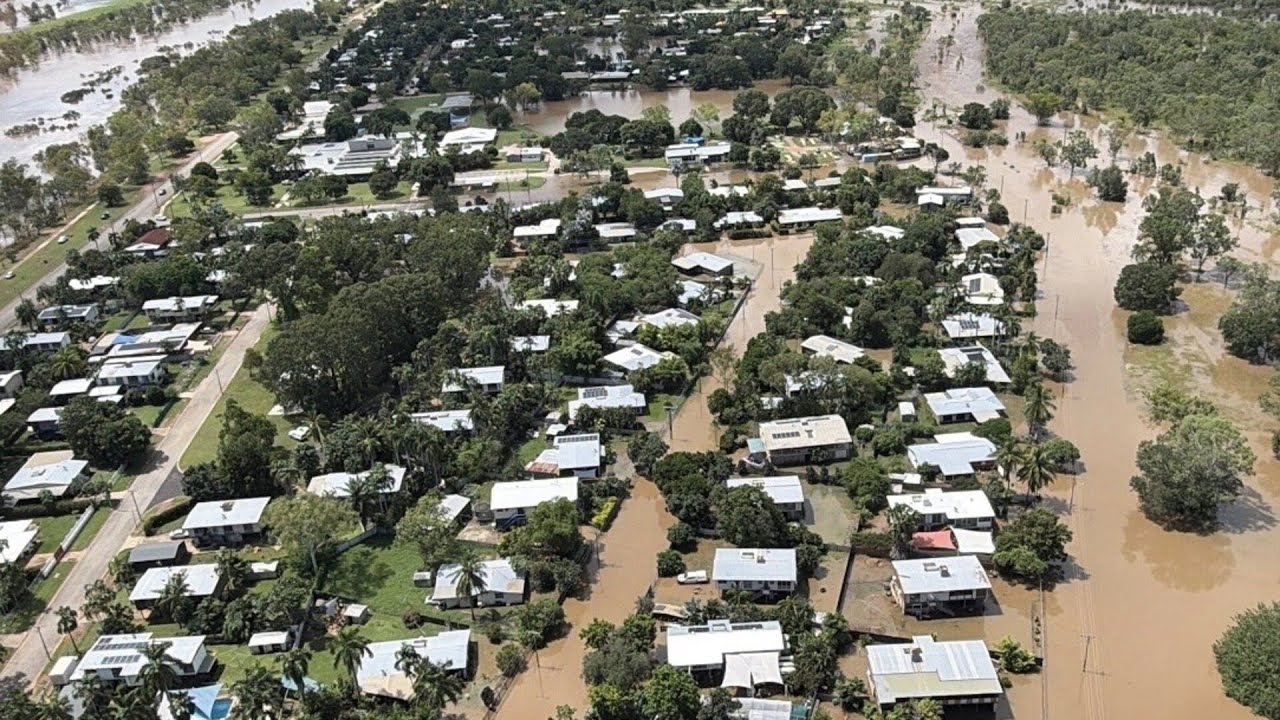 ‘Everything gone’: Flood victims in Katherine say they were left unprepared