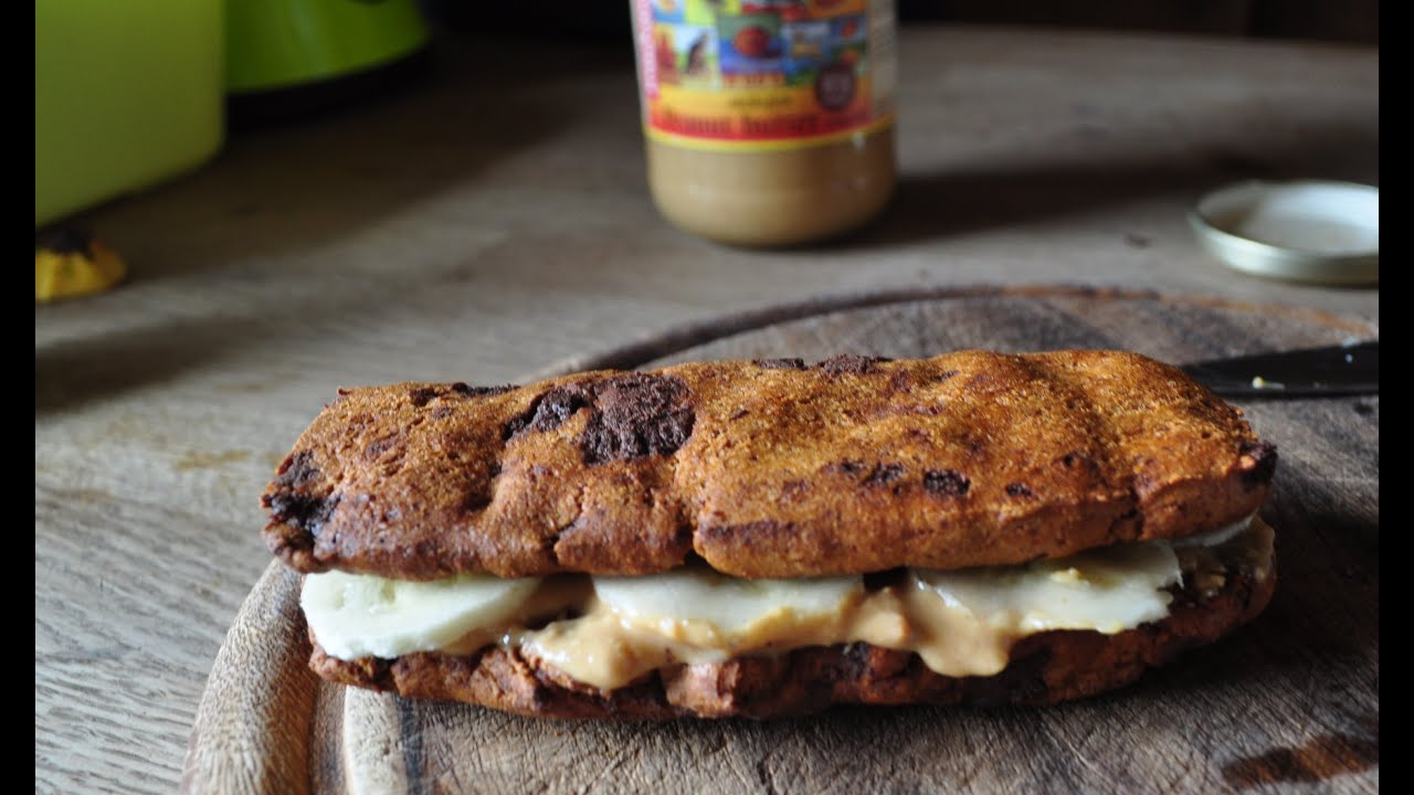 Baked Questbar Sandwich - Penautbutter, Banana and Chocolate