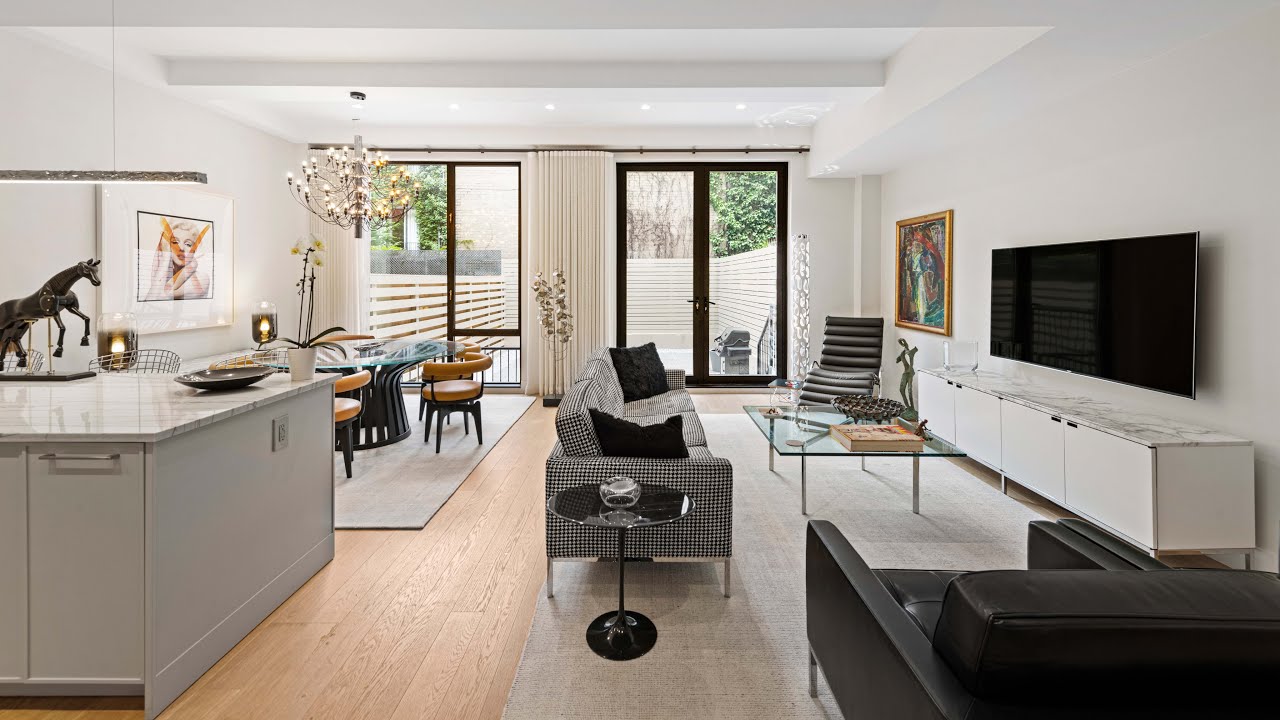Touring a $4.7 Million Upper East Side Condominium TOWNHOUSE | 163 East 62nd St 