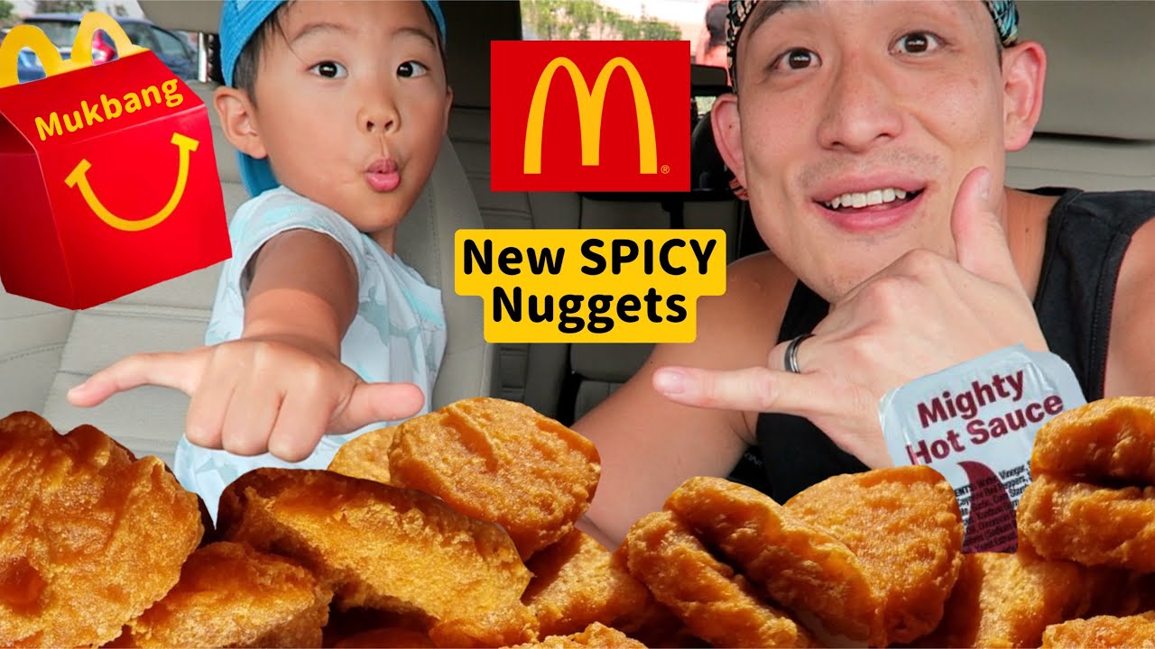Trying the NEW SPICY MCNUGGETS from McDonald's!! CAR Mukbang!!