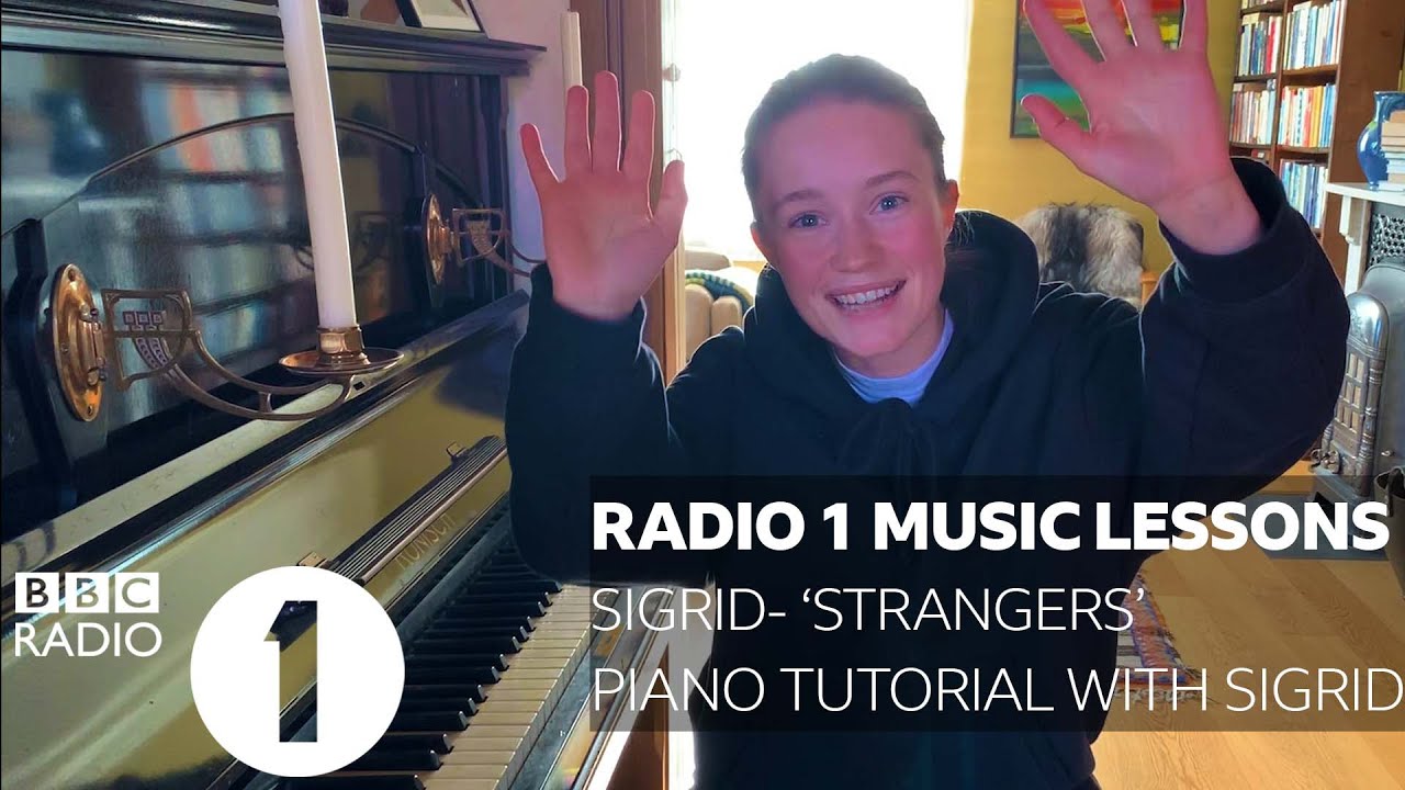Sigrid - Strangers (Piano tutorial with Sigrid)