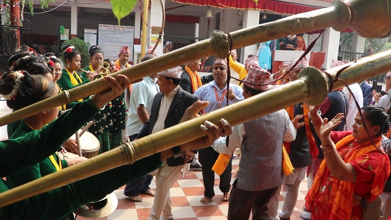 बैनीहरुले बजाएपछि बाजेहरु नाचेर हैरान Nepali Naumati Panchebaja बुटवलबजारको शिबमन्दीरको रमाइलो