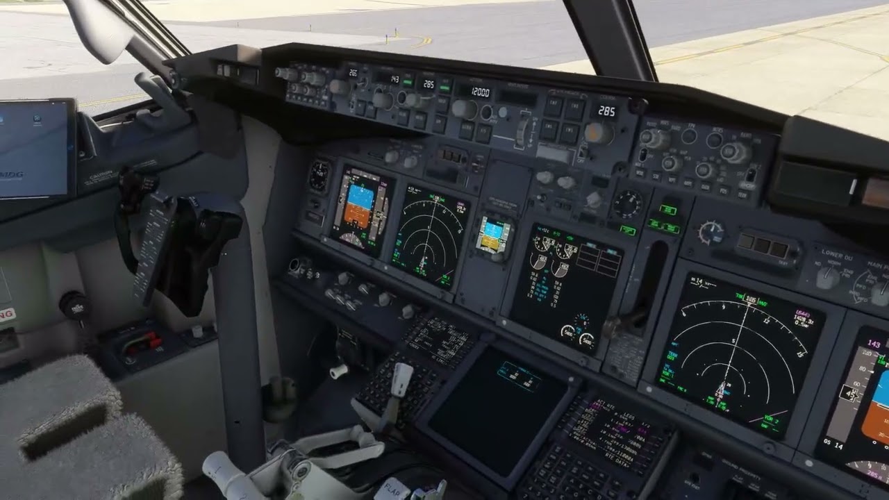 PMDG 737 - Full Flight as the FO